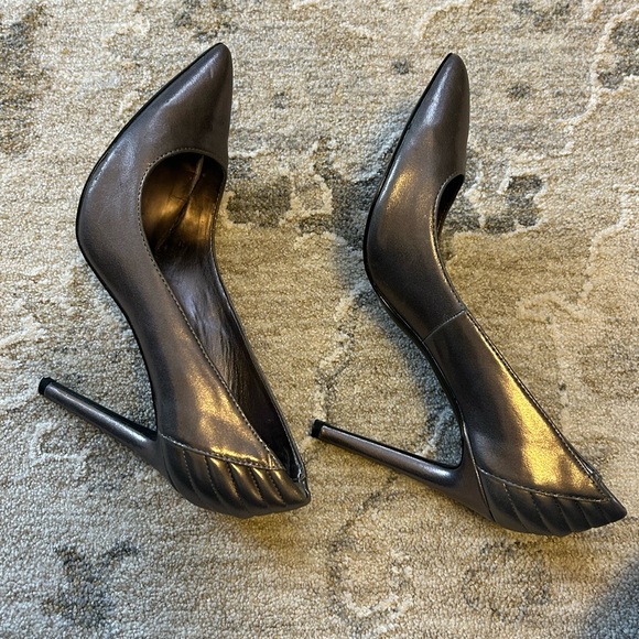 Steve Madden Pewter Point Toe Women's 3.5 inch Stiletto Heel - Picture 3 of 9